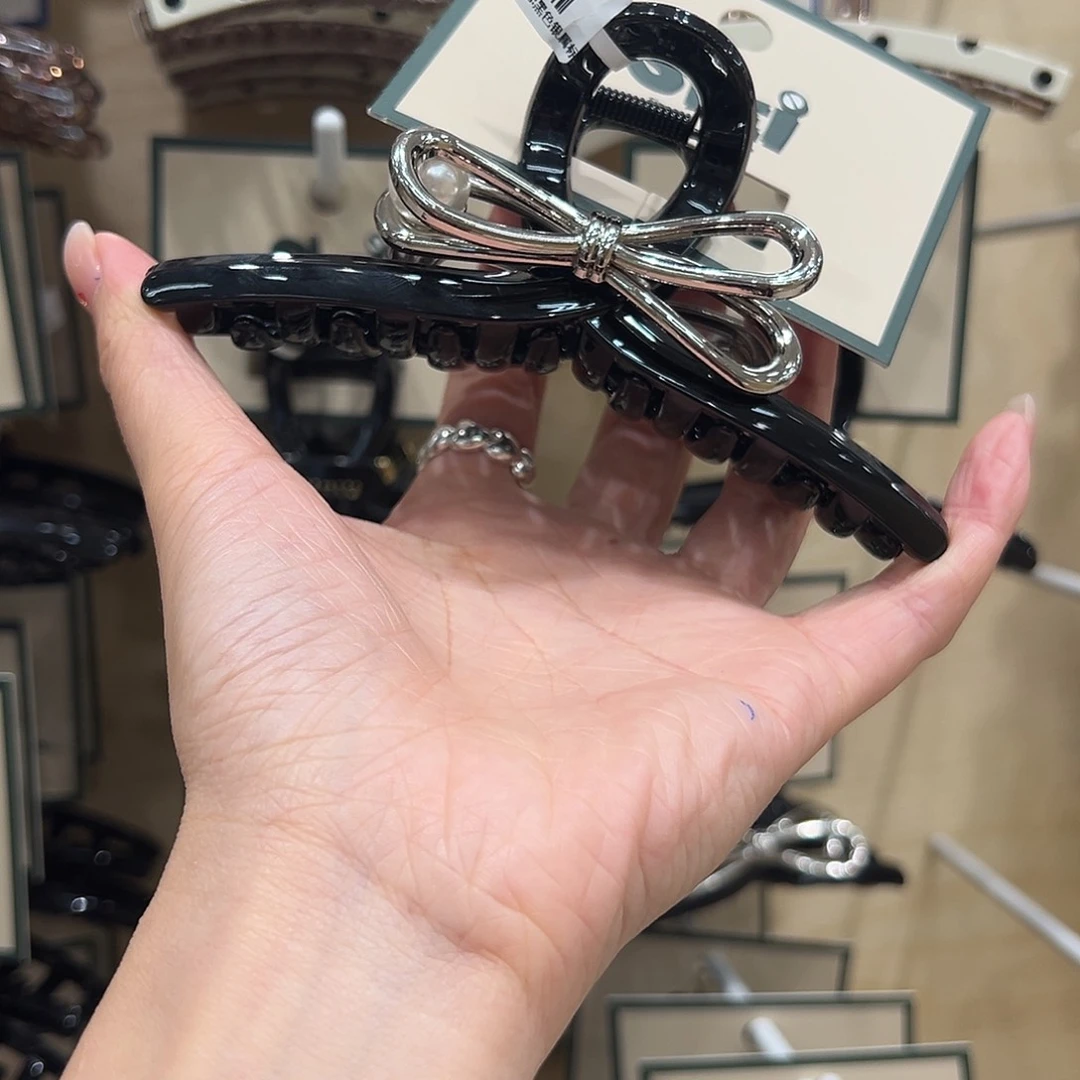 无非金属黑色蝴蝶结抓夹