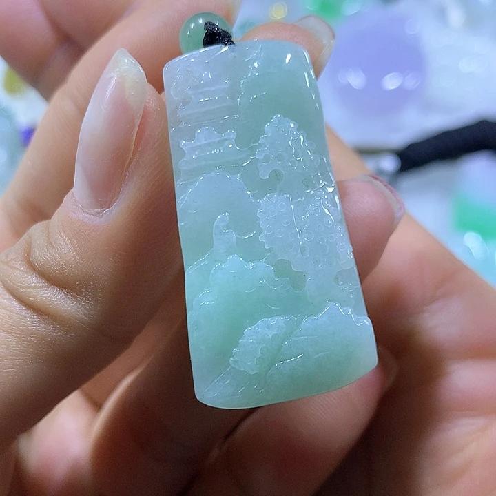 翡翠颈饰未镶嵌天然翡翠A货吊坠