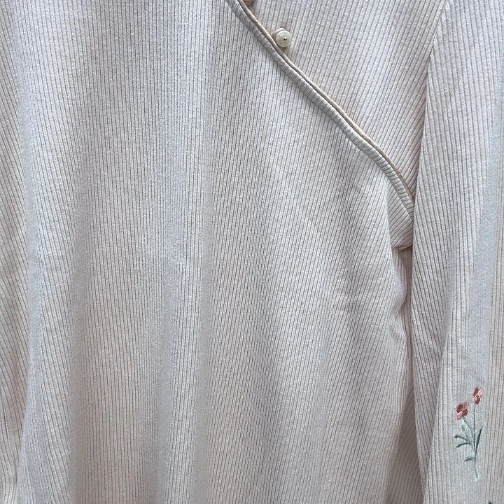 2680米色打底衫女