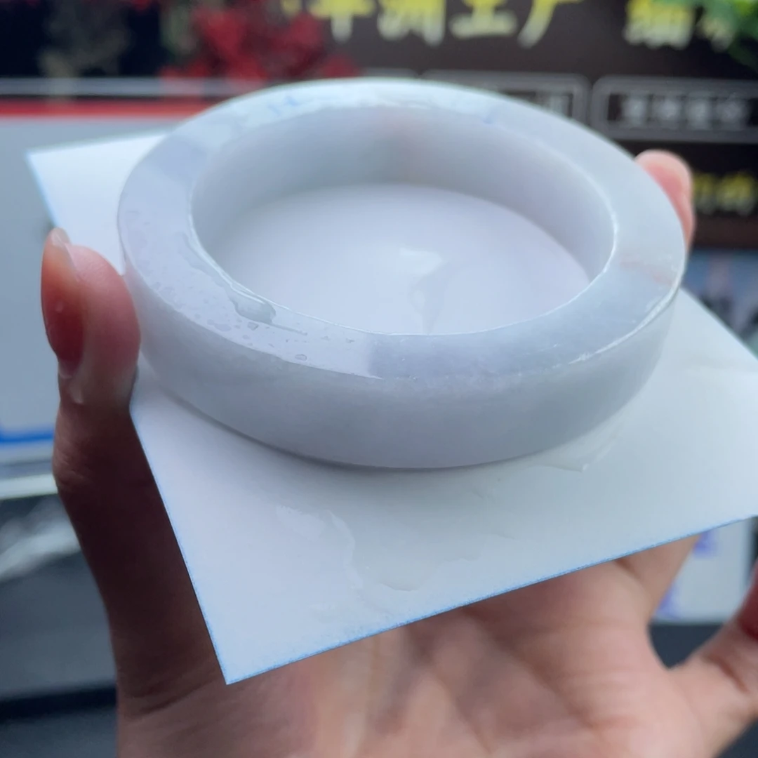 快***乐未镶嵌翡翠定制翡翠手镯