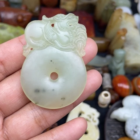 蛇纹石玉未镶嵌颈饰33