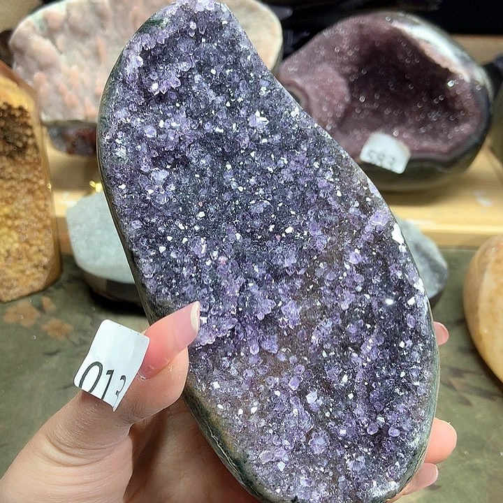 紫晶大型摆件（非配饰）未镶嵌