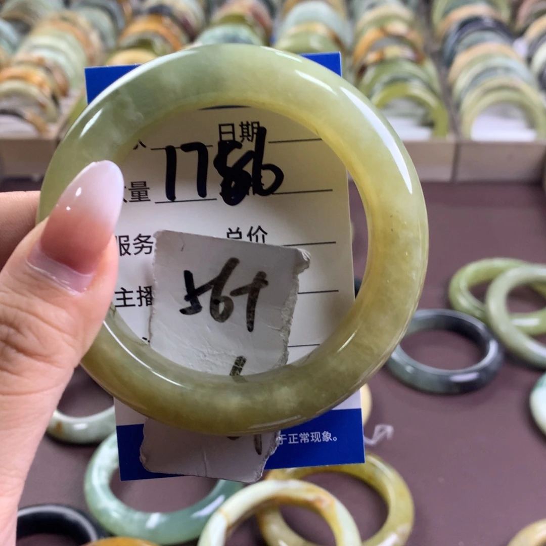 蛇纹石玉未镶嵌手镯1786