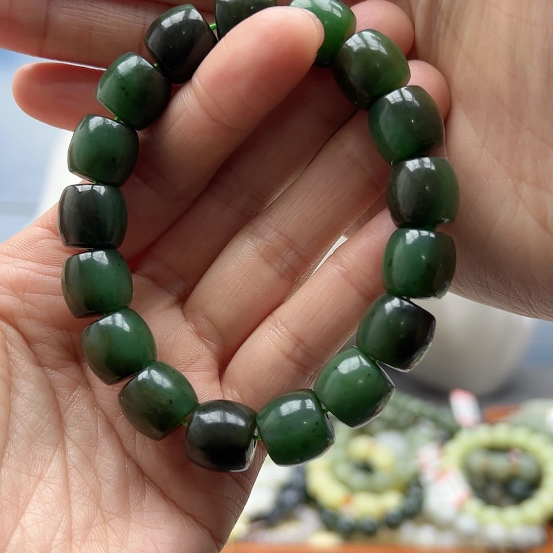 和田玉手串未镶嵌13碧玉