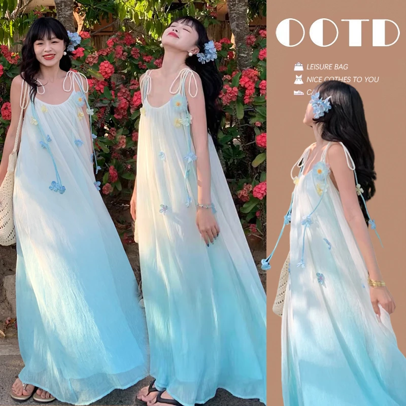 孕妇装夏装新款法式渐变蓝度假风仙气重工连衣裙立体花朵吊带裙子