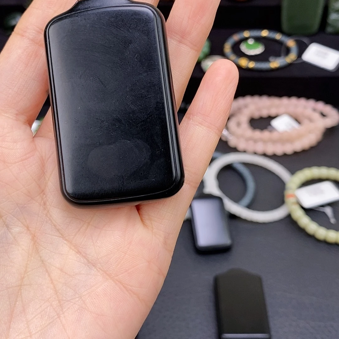 x***r和田玉未镶嵌颈饰