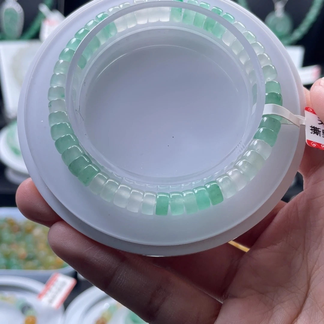 石英质玉（非洲翠）未镶嵌手串