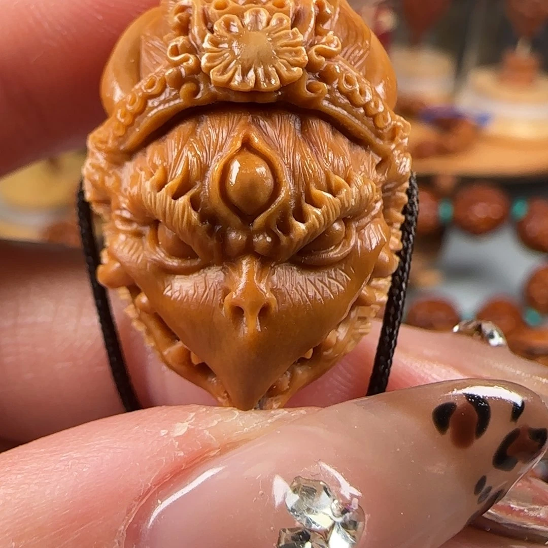 @***旭橄榄核手串/手链宽2.1梅林红核大鹏鸟三通