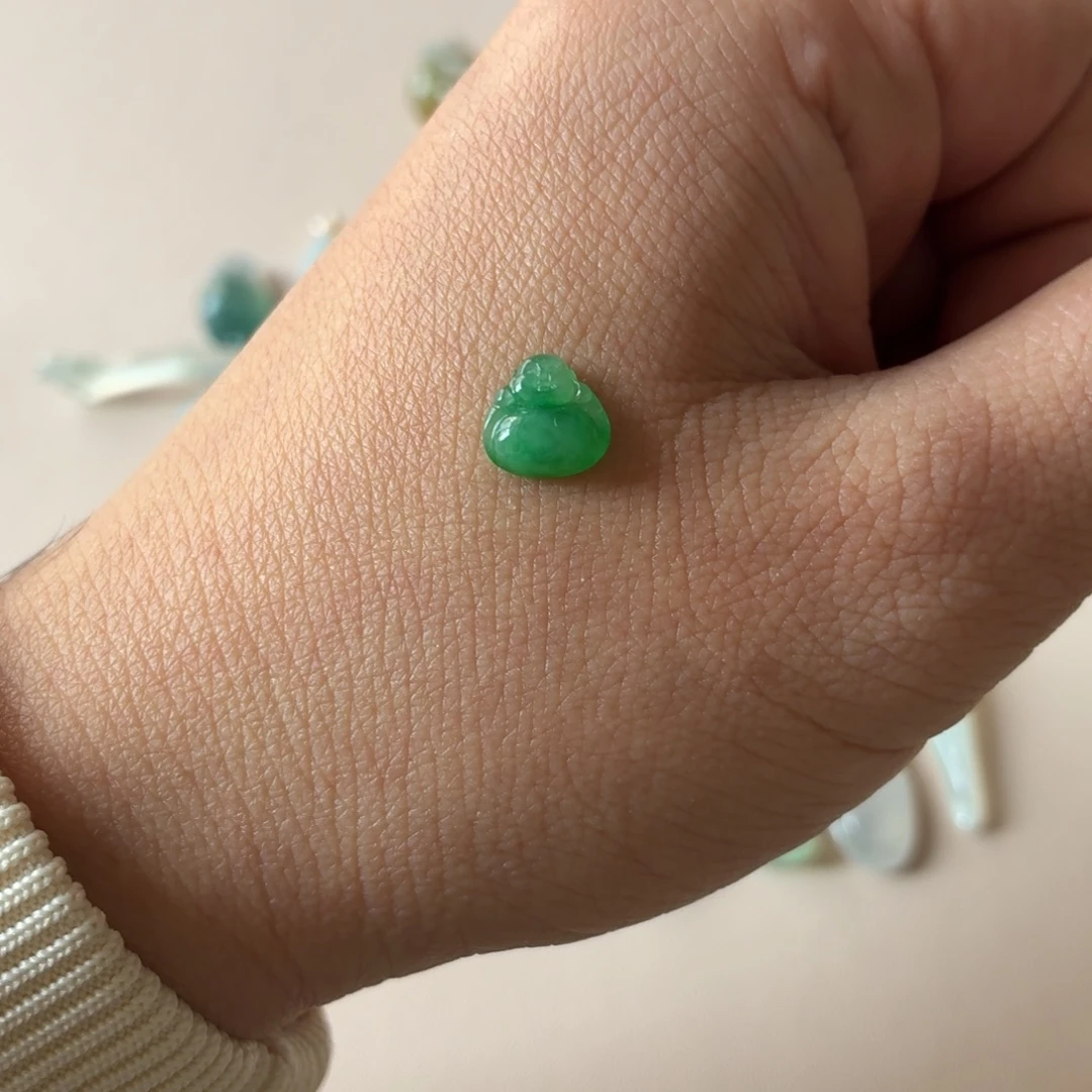 翡翠未镶嵌颈饰天然缅甸翡翠A货