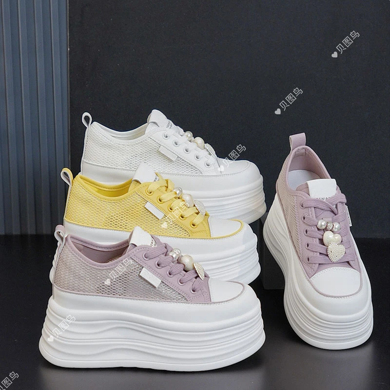 2025新款厚底小白鞋女舒适百搭休闲运动鞋小个增高面包鞋z