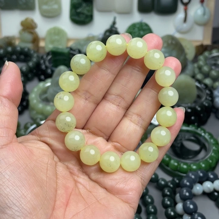 和田玉未镶嵌手串