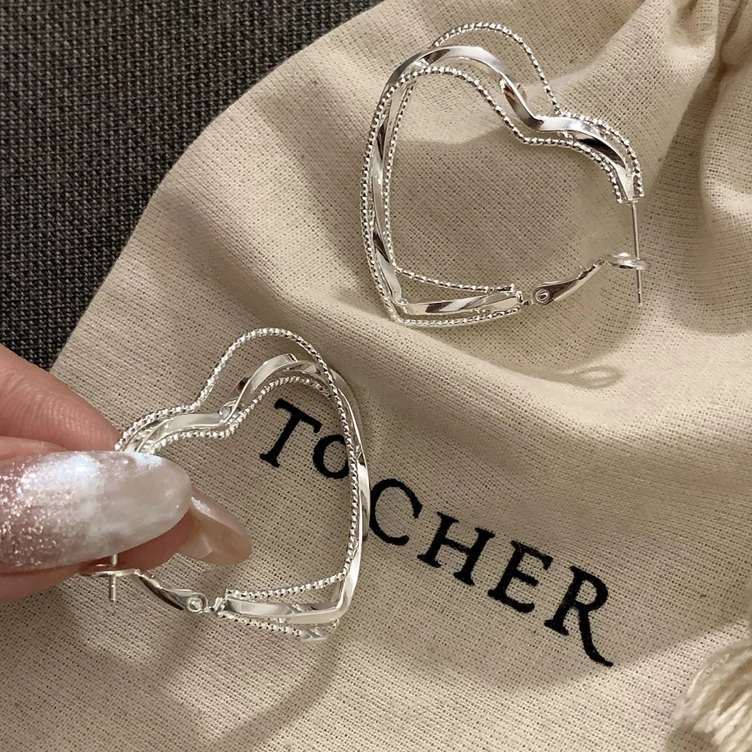 铜合金耳饰 个性ins金属爱心耳环2025新款爆款高级感简约百搭耳饰