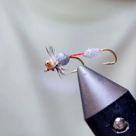 15枚双钩响尾蛇镭射版本14/16混号混色