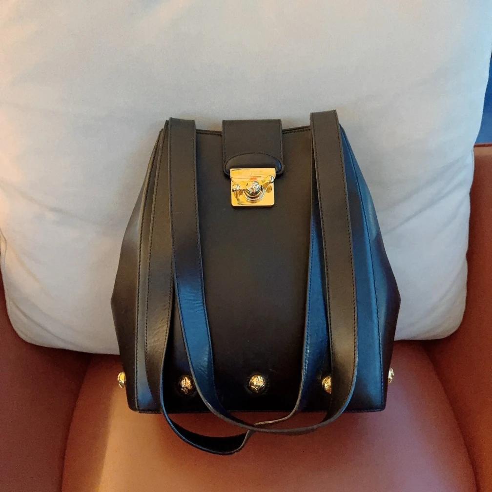 95新 FERRAGAMO/菲拉格慕  黑金单肩包  1486 4759