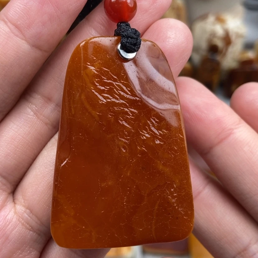 【闪购商品】未镶嵌吊坠(赠链)琥珀