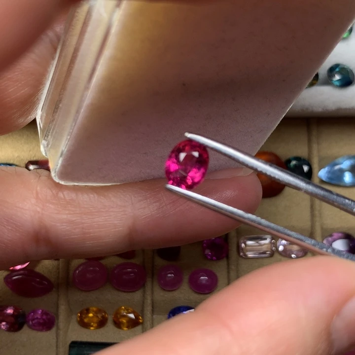 未镶嵌裸石规格碧玺