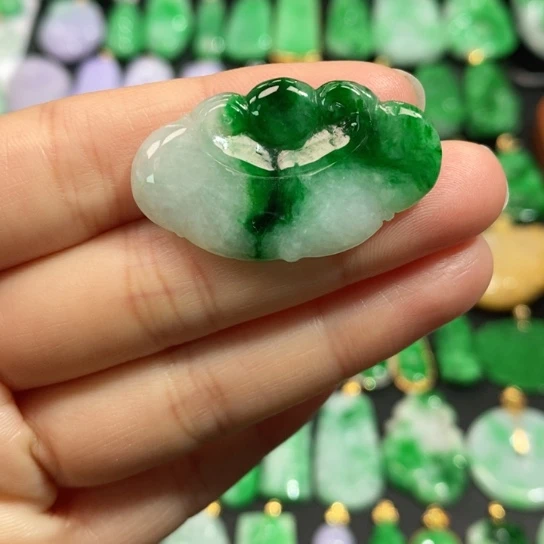 颈饰未镶嵌翡翠吊坠