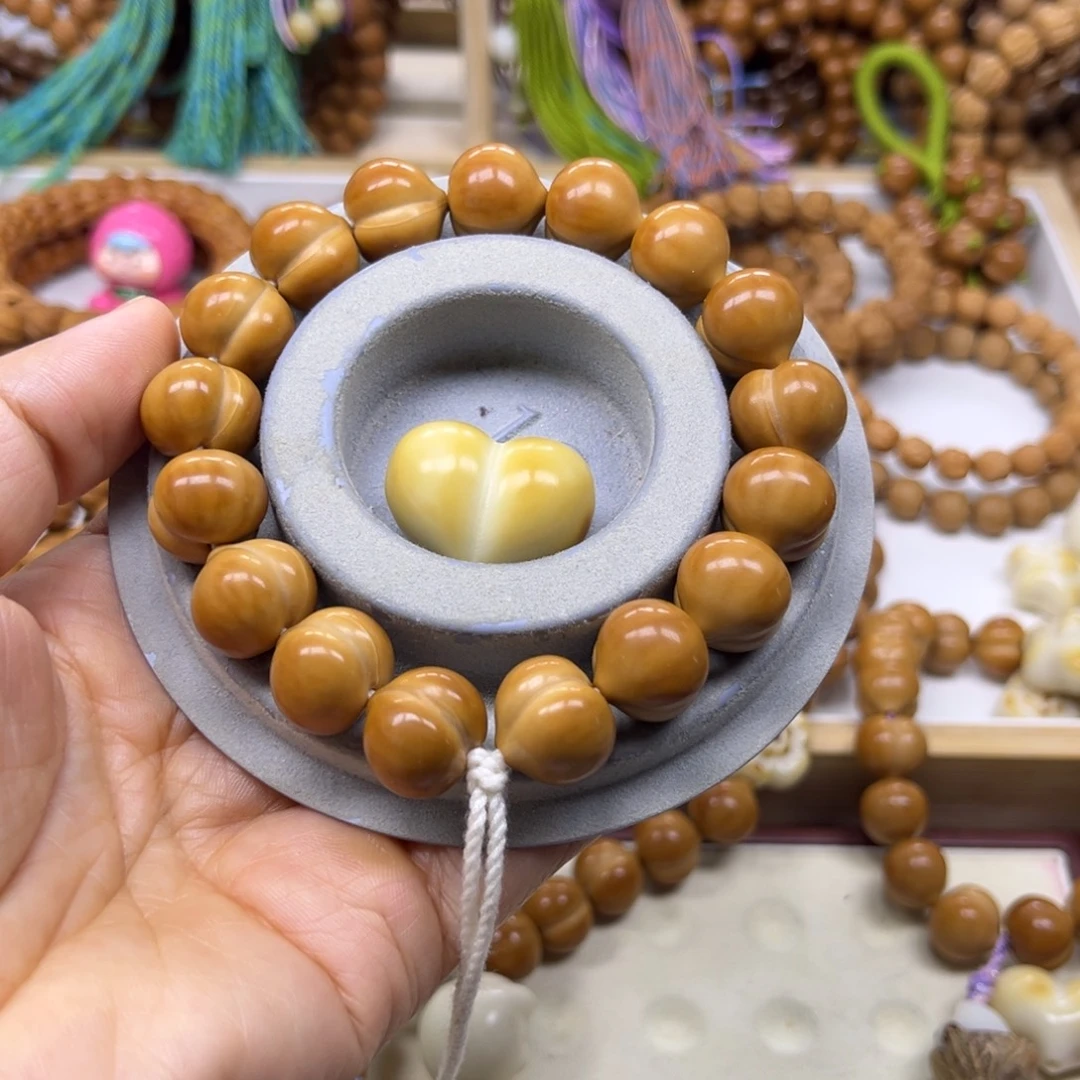 乖****猴头核桃手串屁桃15➕龟甲➕爱心