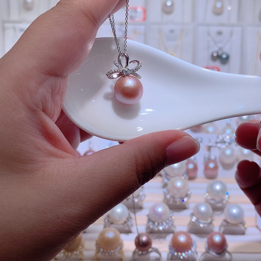 吊坠(赠链)淡水珍珠未镶嵌CC12.3mm