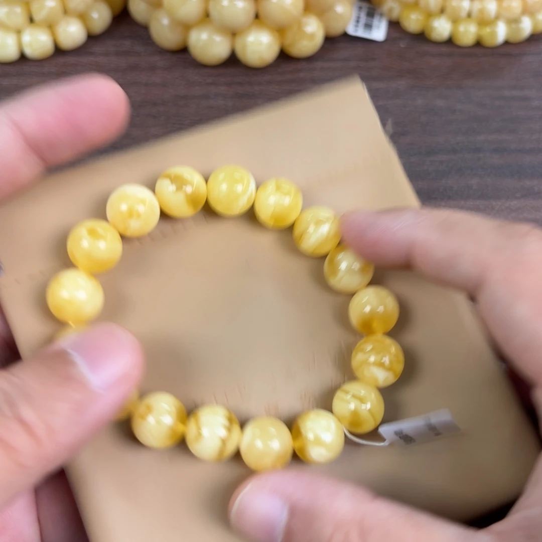 琥珀未镶嵌裸石0170000000