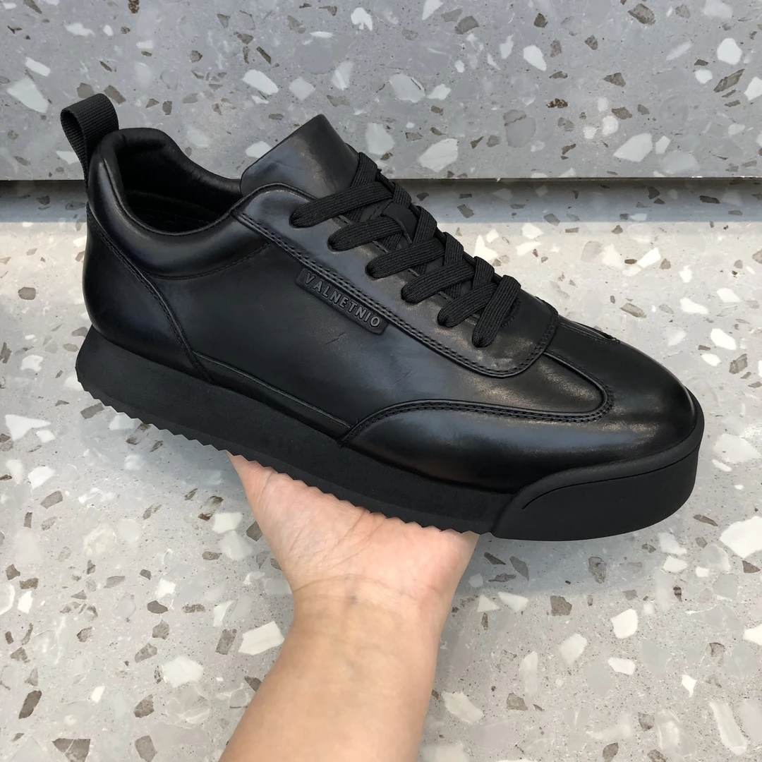 男鞋广州真皮黑色皮鞋阿甘鞋时尚百搭潮流韩版系带运动休闲板鞋