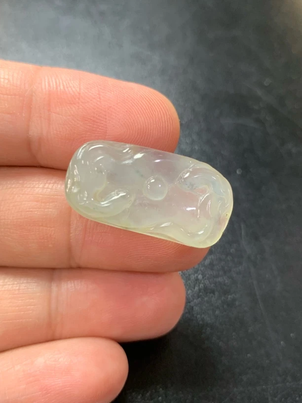 冰种年年有鱼吊坠天然翡翠A货尺寸:28.8*14.7*5.7