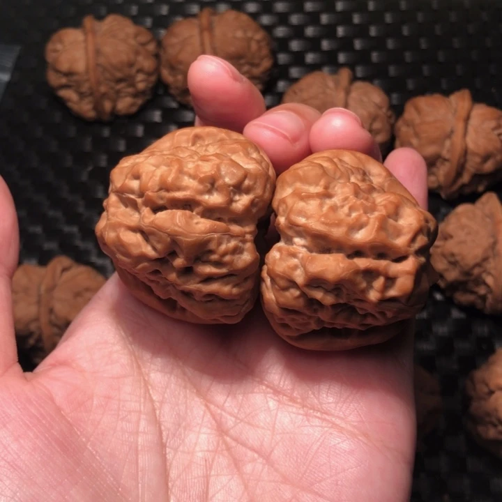 把件文玩核桃四开八腿全品