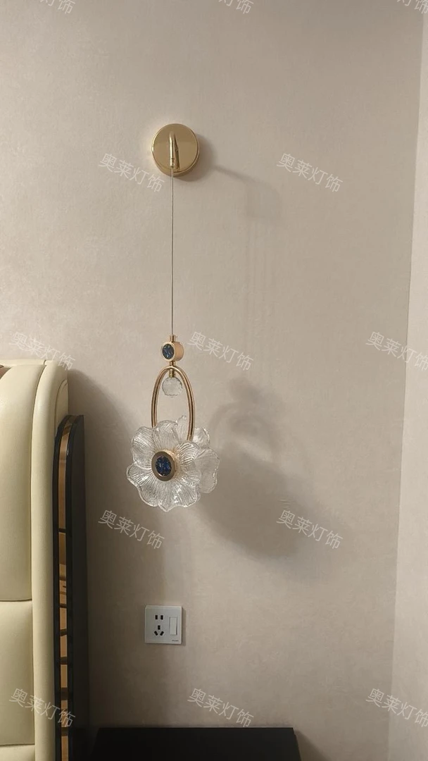 现代简约轻奢高级床头壁灯吊灯卧室客厅电视背景墙长线单头小吊灯