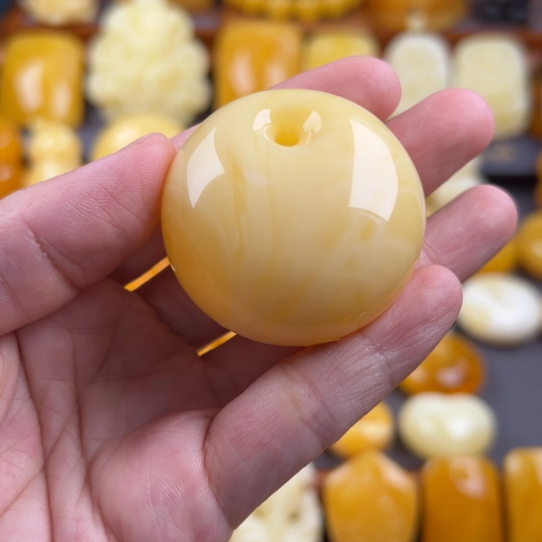 琥珀未镶嵌颈饰纯天然琥珀蜜蜡无优化