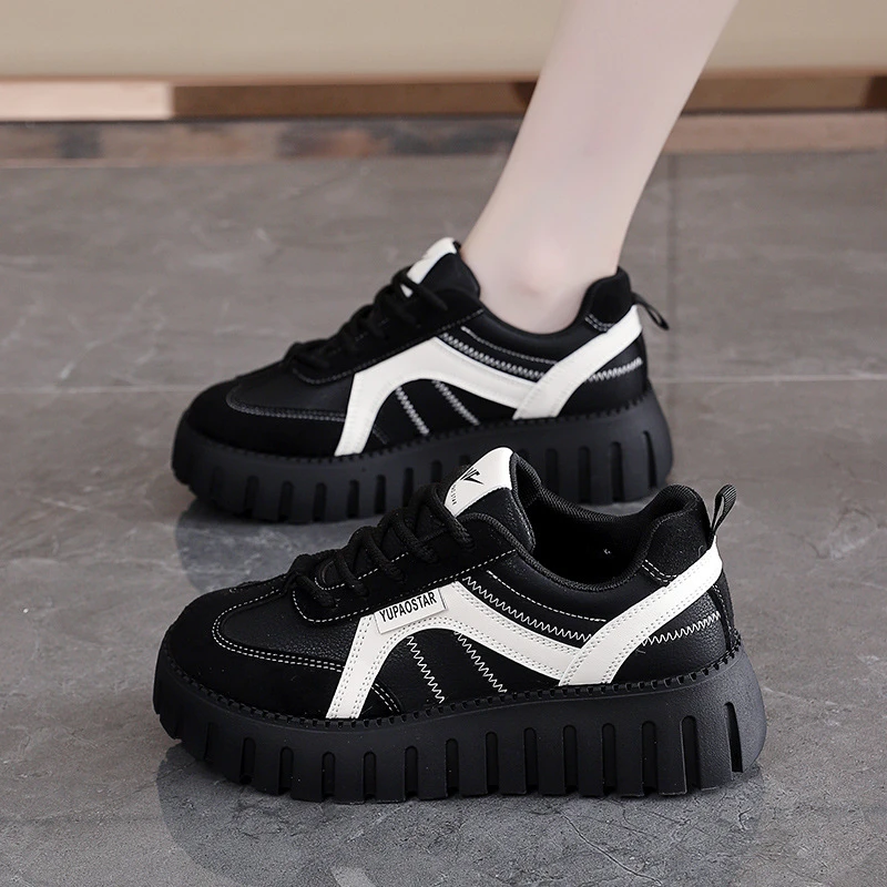 踩屎感厚底时尚运动鞋女2025年新款冬季皮面休闲小白板鞋女百搭