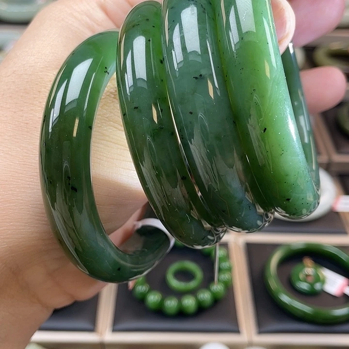 和田玉（碧玉）未镶嵌手镯（58-61圈口（多样性发其一）