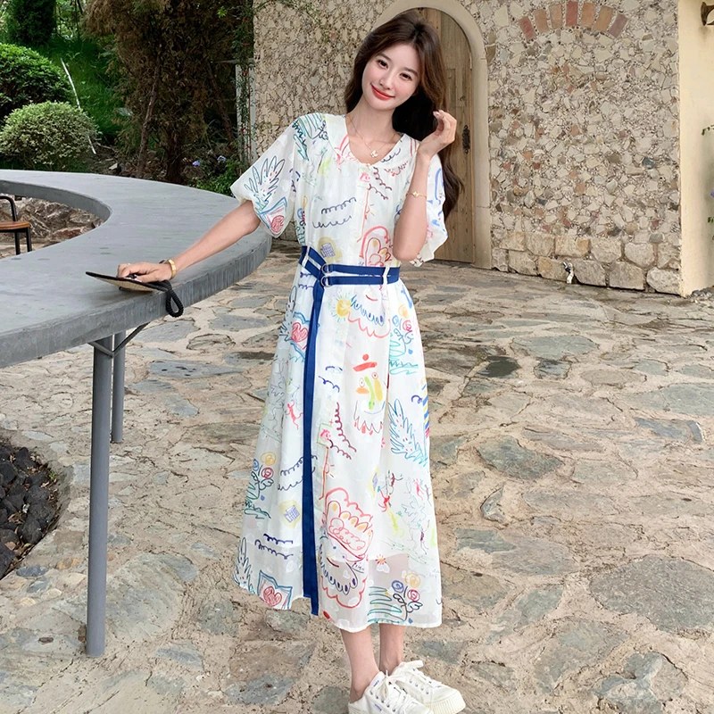 夏日多巴胺穿搭涂鸦连衣裙女2025夏季新款小众设计感减龄收腰长裙