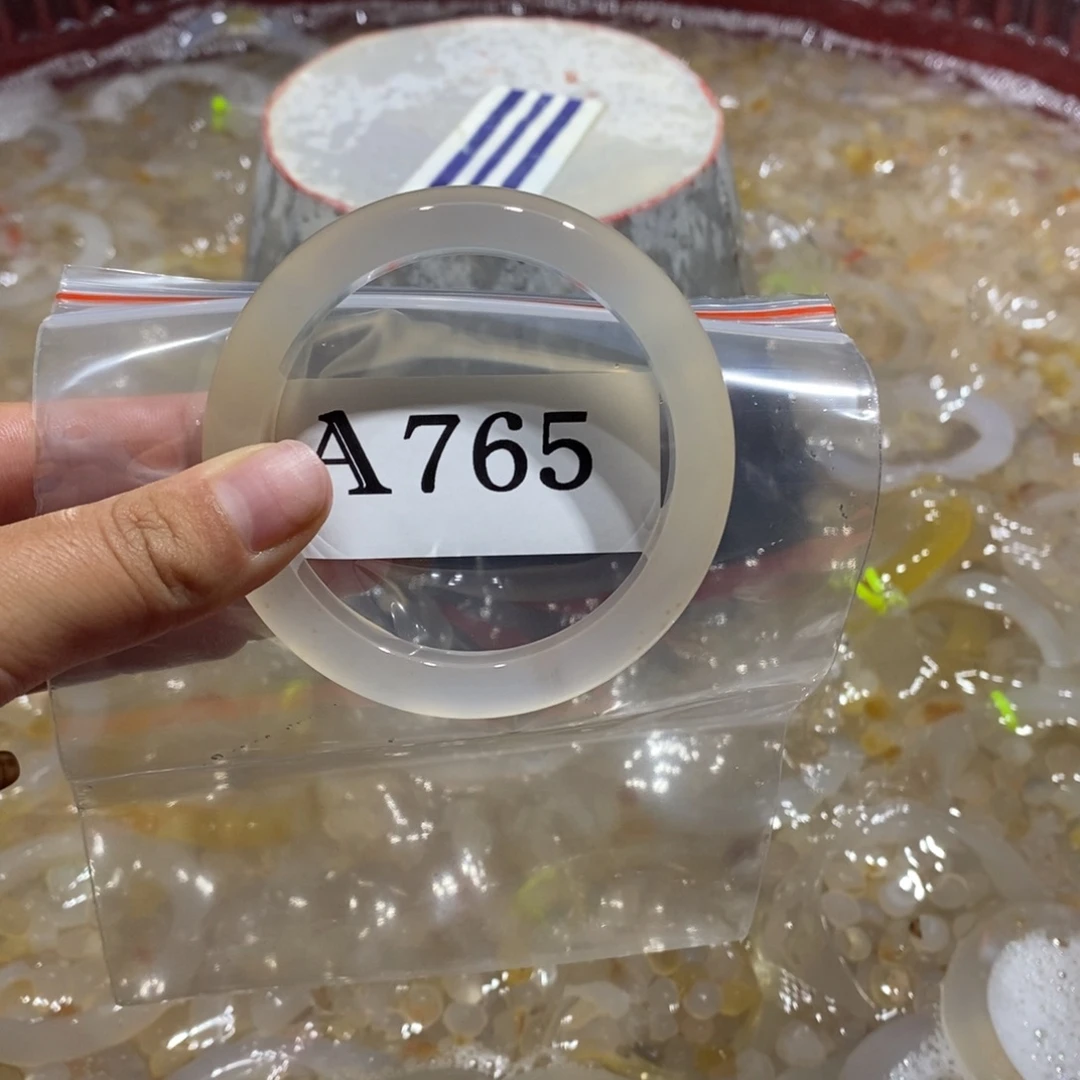 口***禅玛瑙/玉髓未镶嵌手镯