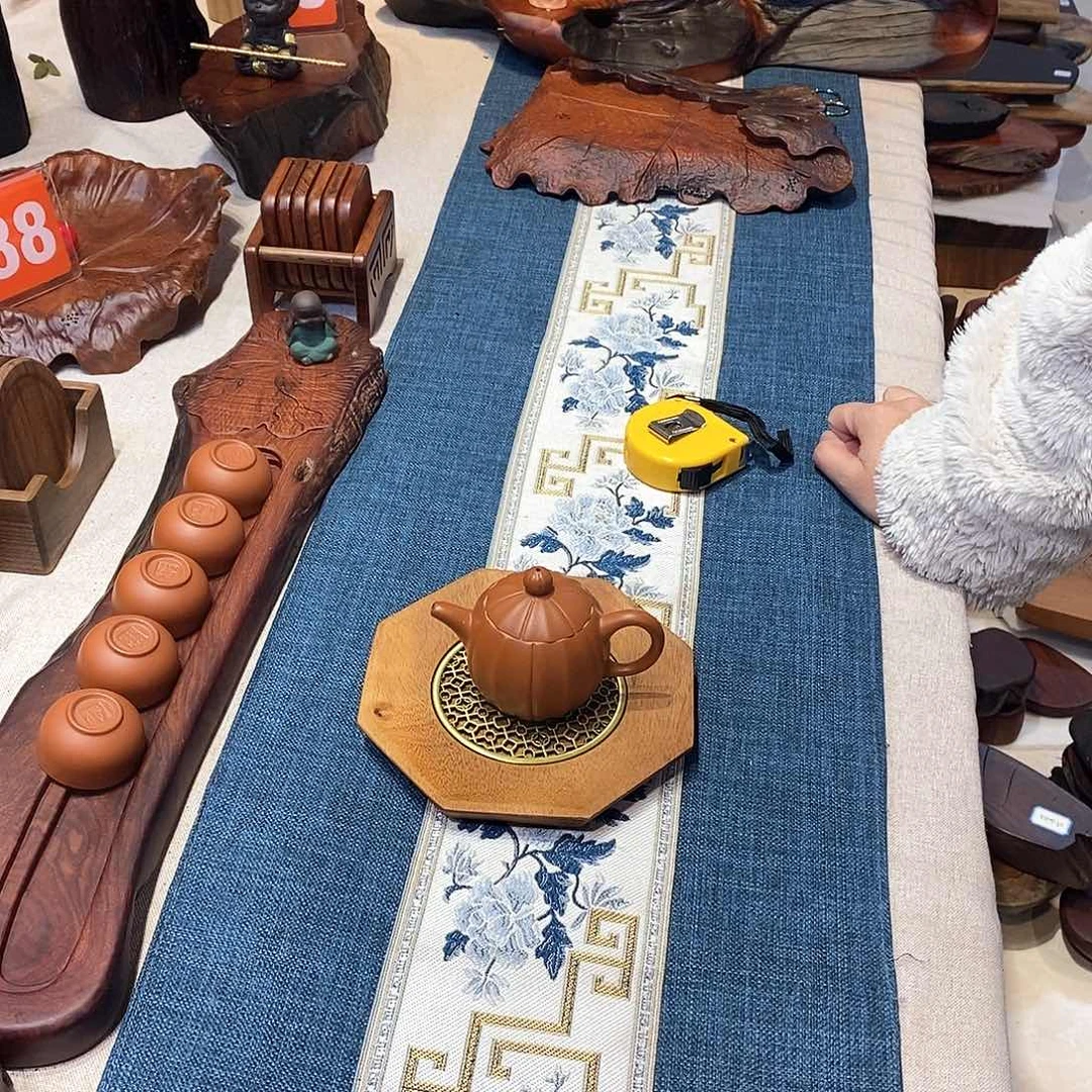 南美胡桃木八角壶承