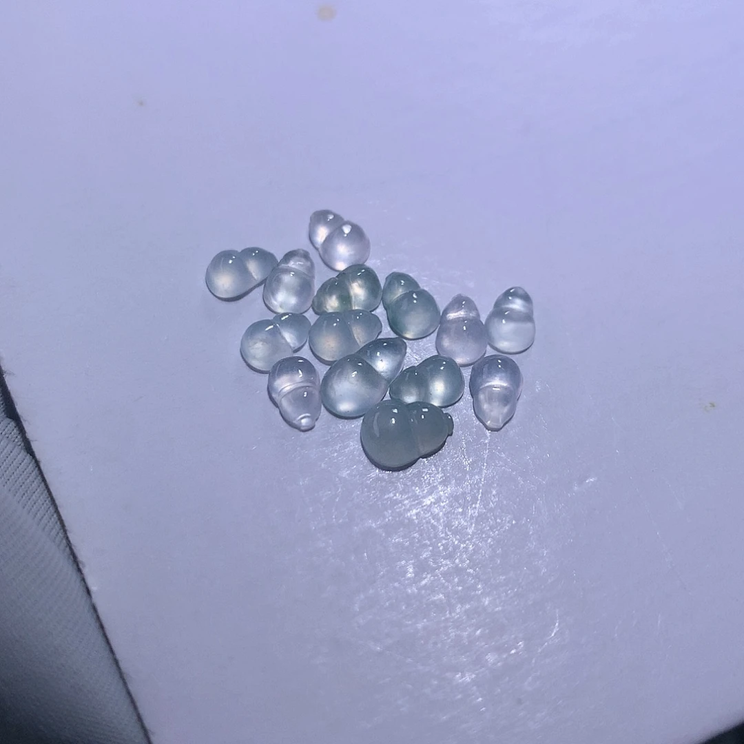 【闪购商品】翡翠颈饰未镶嵌一手