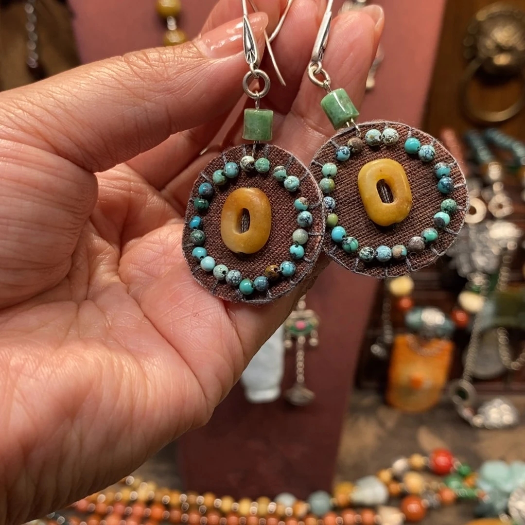 翡翠吊坠(赠链)未镶嵌