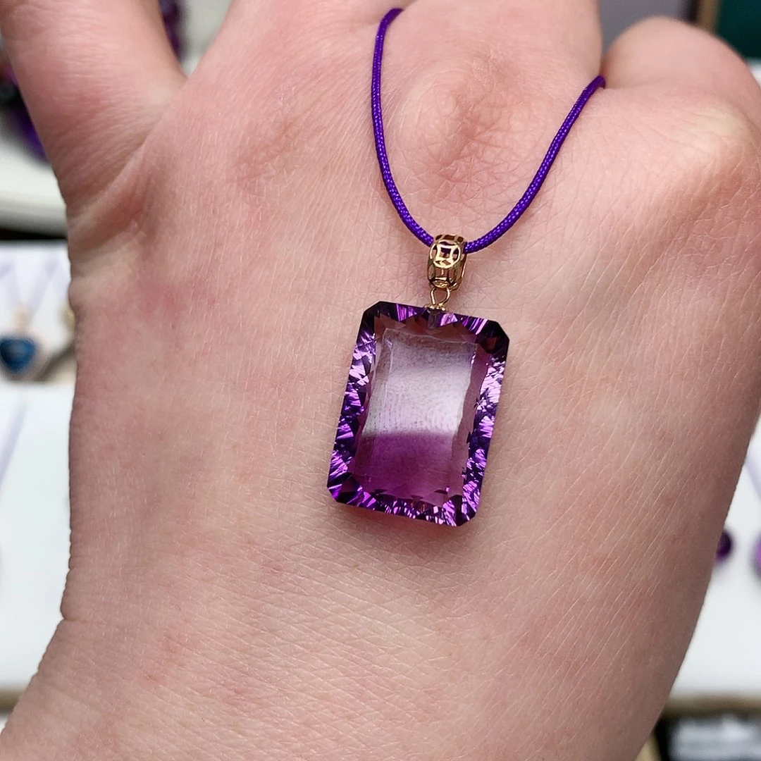 紫晶吊坠(赠链)18K金镶嵌