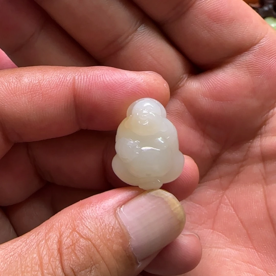 星***️颈饰未镶嵌和田玉