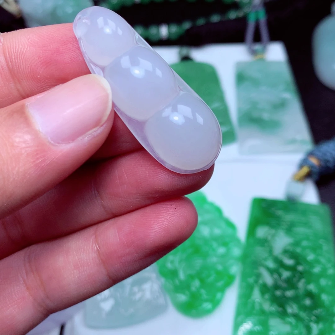 颈饰未镶嵌翡翠天然a货翡翠