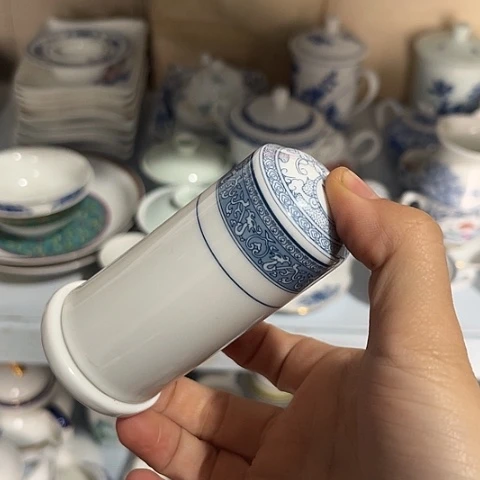 陶瓷牙签筒一个陶瓷