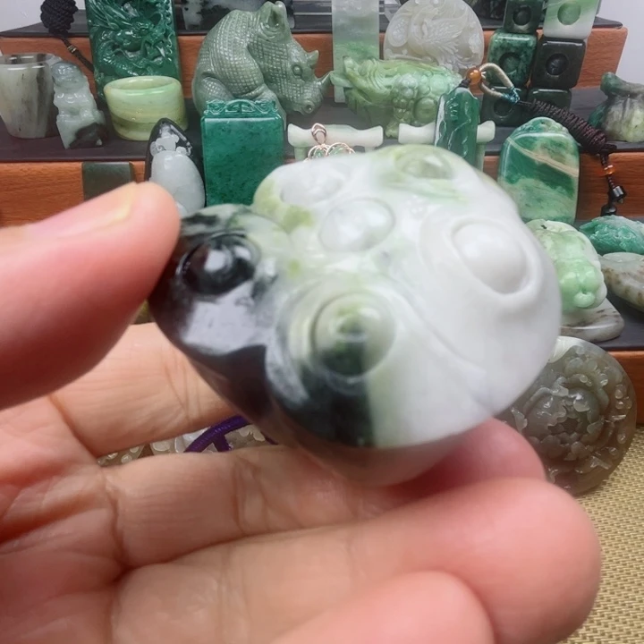 独山玉未镶嵌珠宝半成品