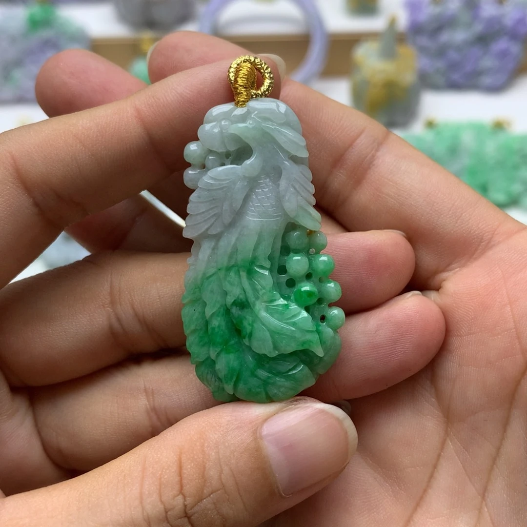 翡翠未镶嵌颈饰翡翠