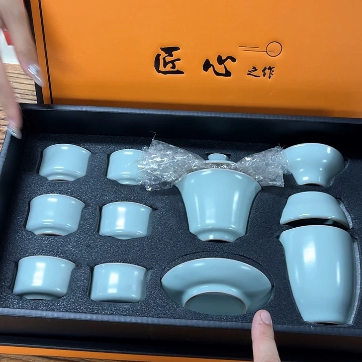 孤品茶具套装等。
