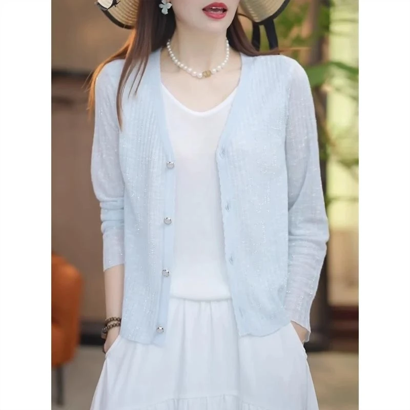 2026年夏季新款舒适上衣女装法式轻薄透气时尚开衫针织衫百搭小衫