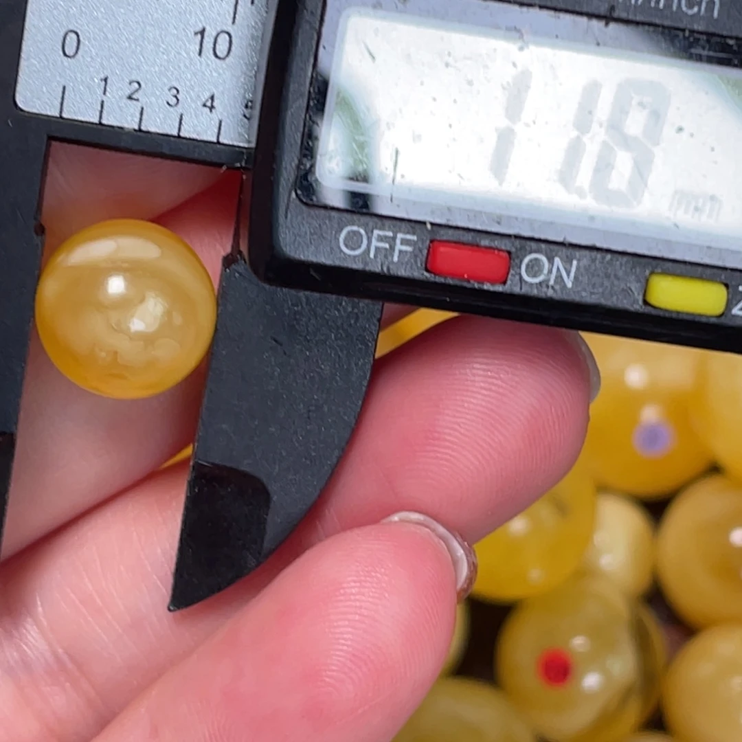 未镶嵌蜜蜡裸石177