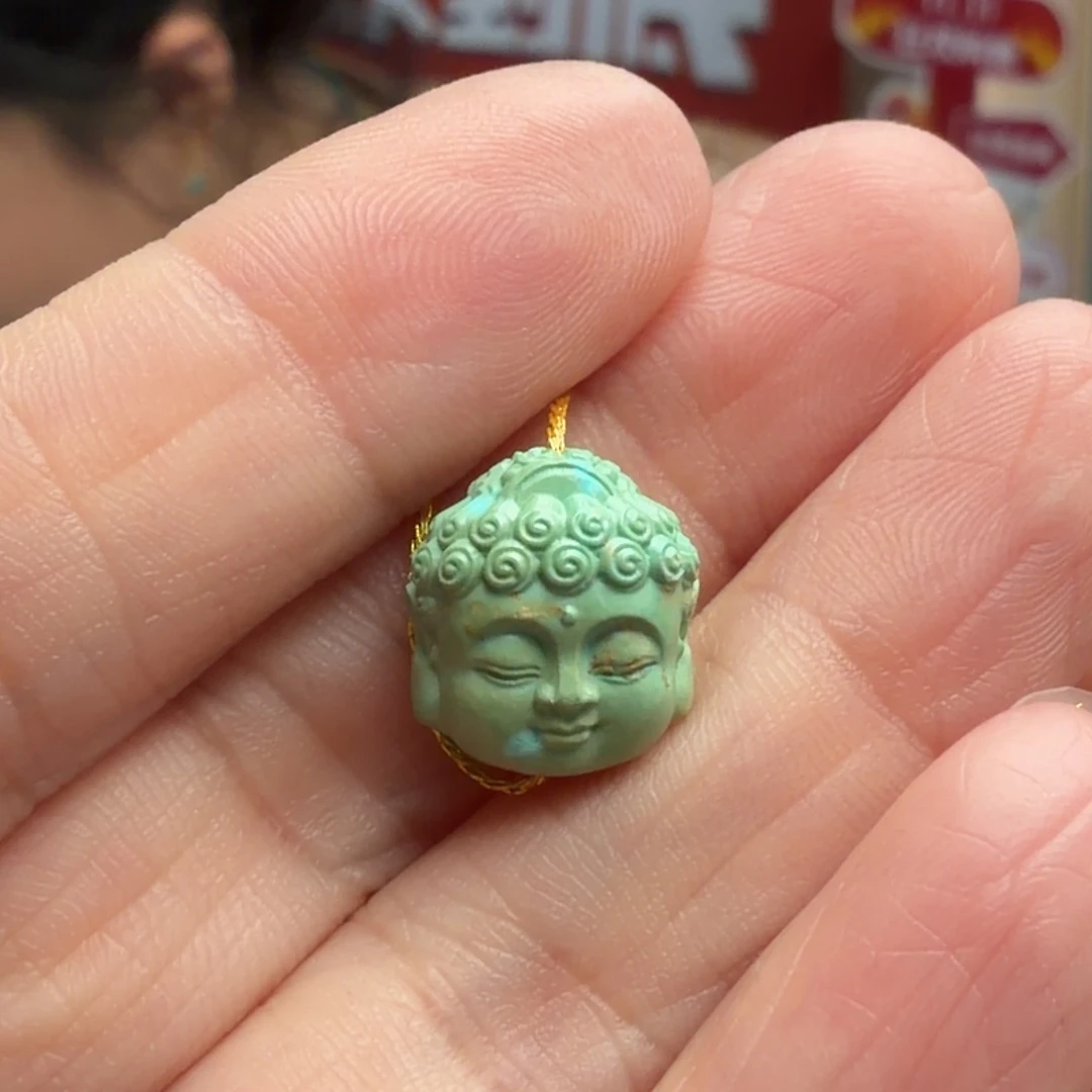 绿松石未镶嵌颈饰