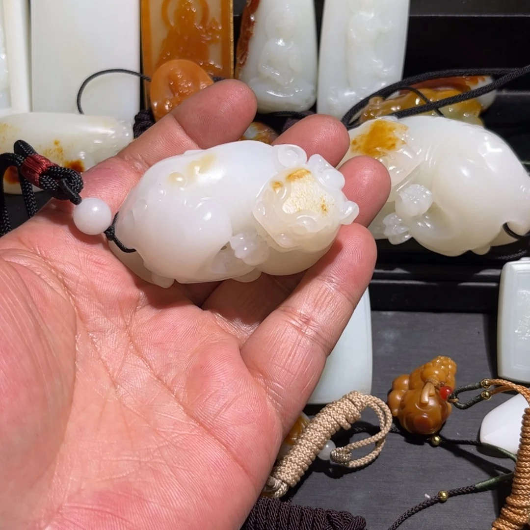 和田玉挂件未镶嵌