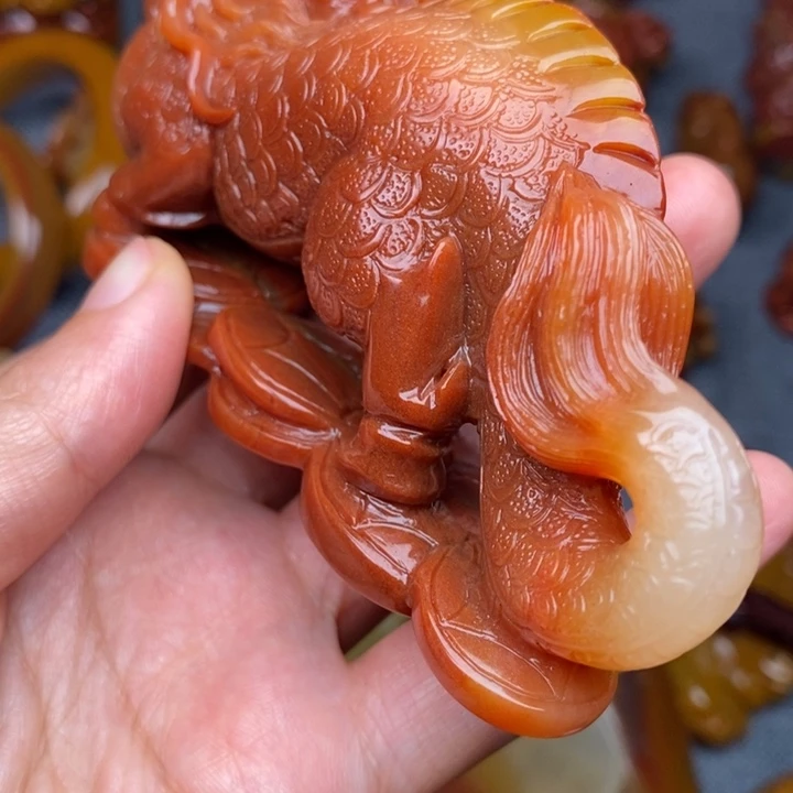 石英质玉（黄龙玉）合金颈饰