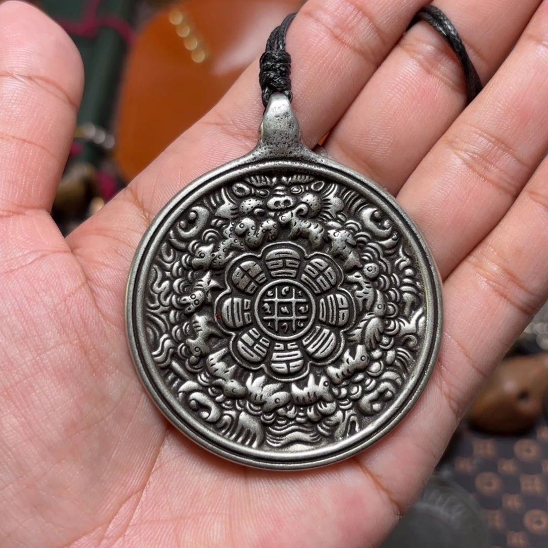 铜星月菩提吊坠项链