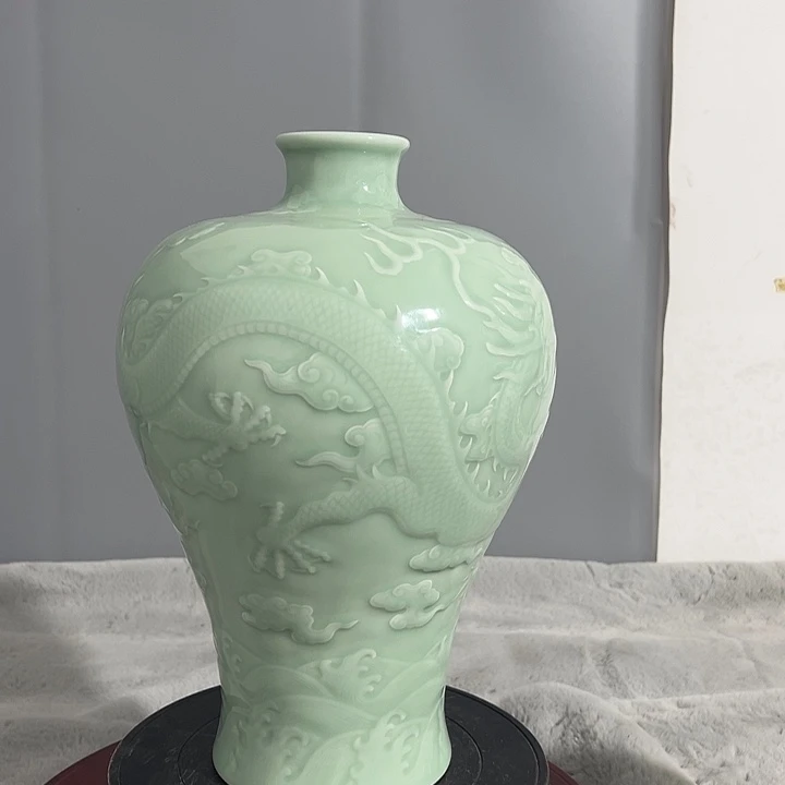 陶天青釉雕刻艺术品迷瓶